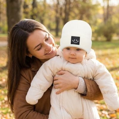 Bonnet bebe blanc patch automne extérieur