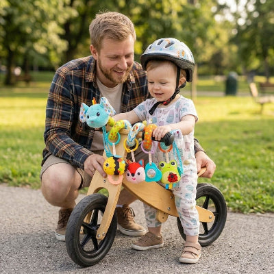 spirale-d-activite-bebe-jouet-multicolore-velo-d-equilibre-parent-en-interaction-activite-en-plein-air